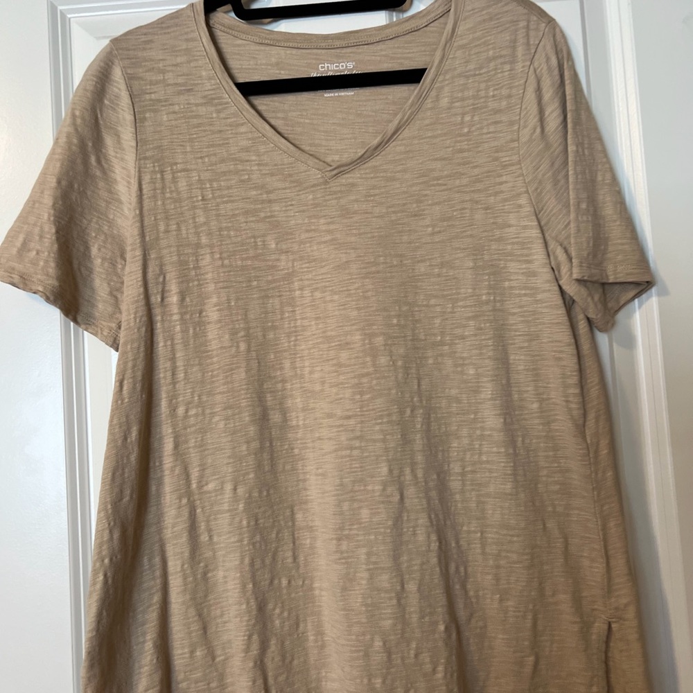 Chico’s tee
